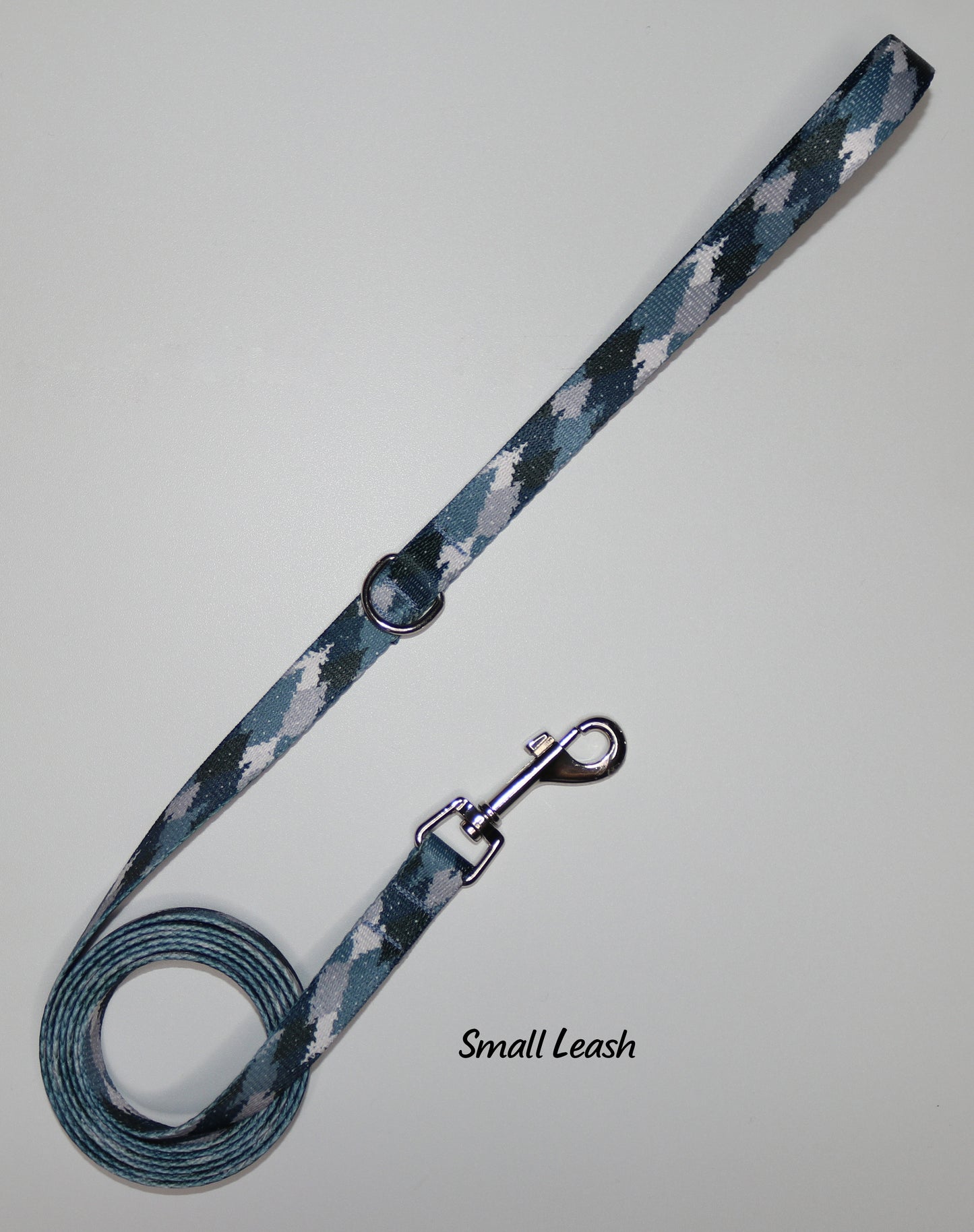 Blue Camo Trees Leash