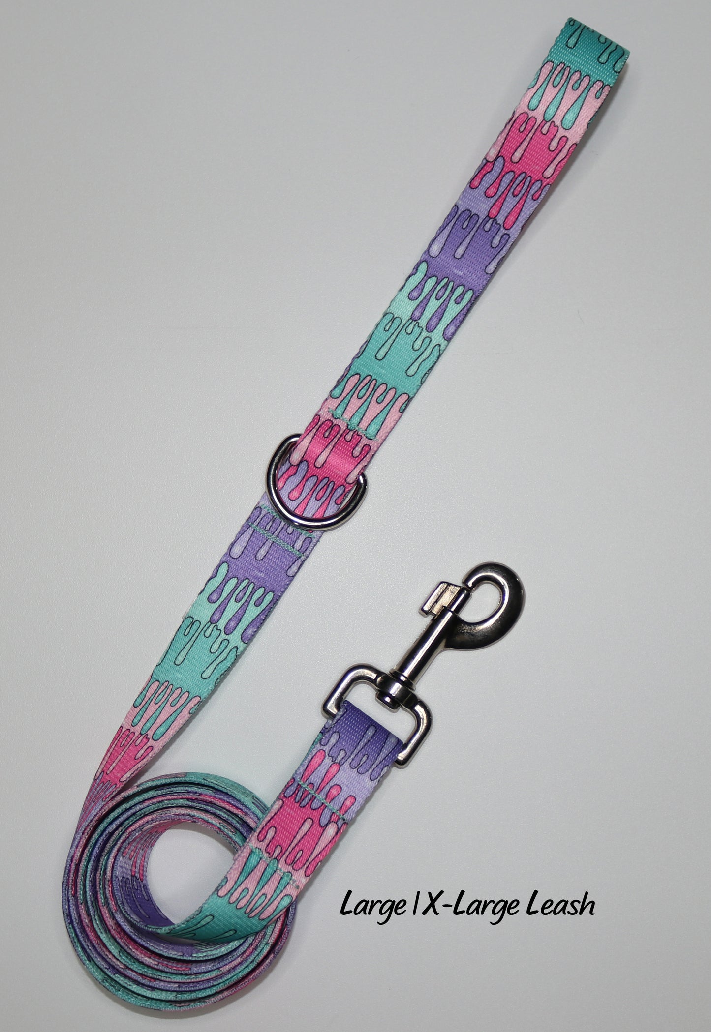 Playful Drips Leash