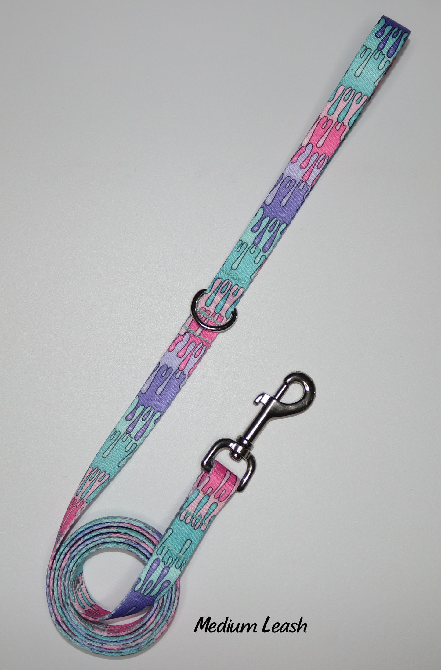Playful Drips Leash