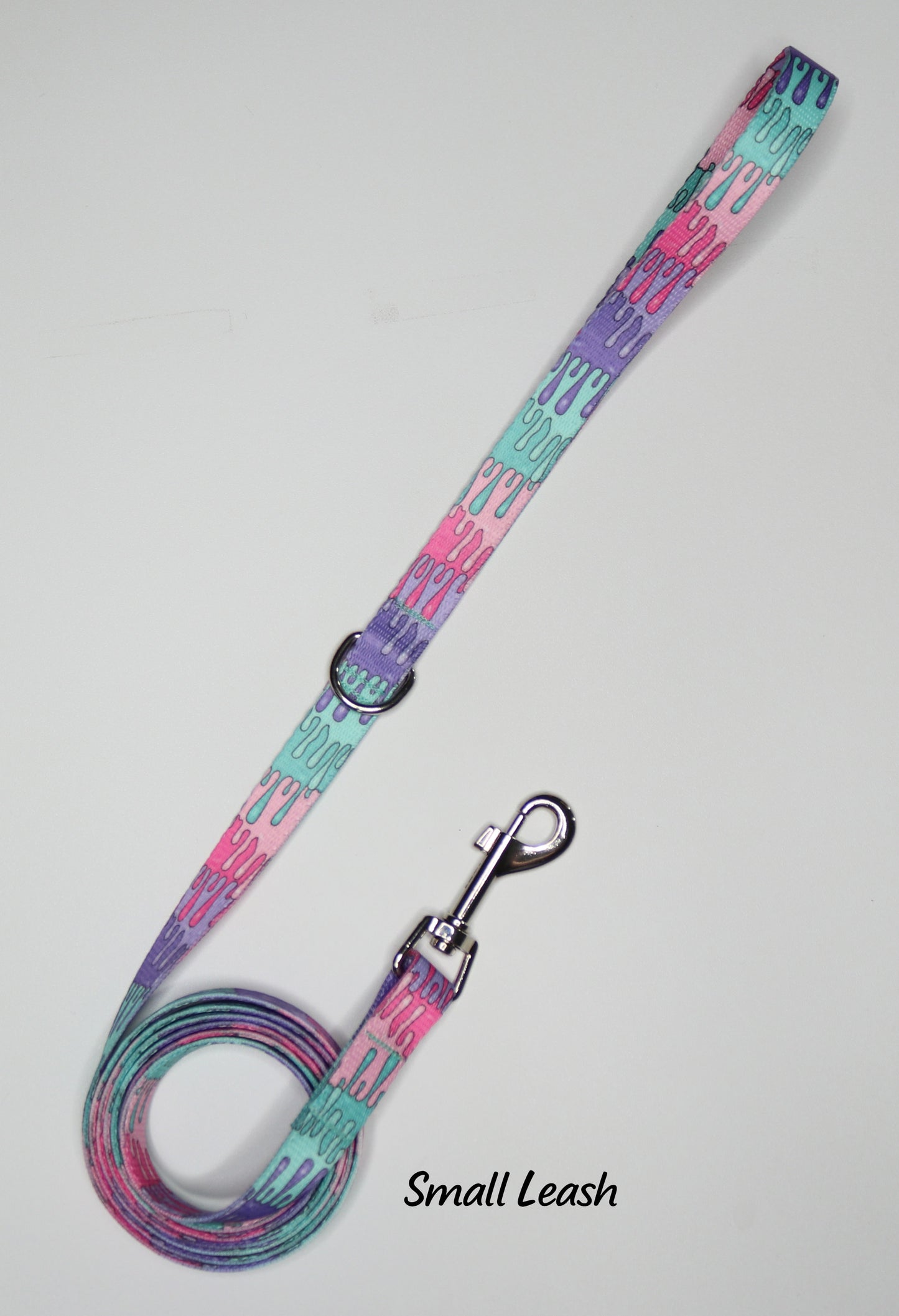 Playful Drips Leash